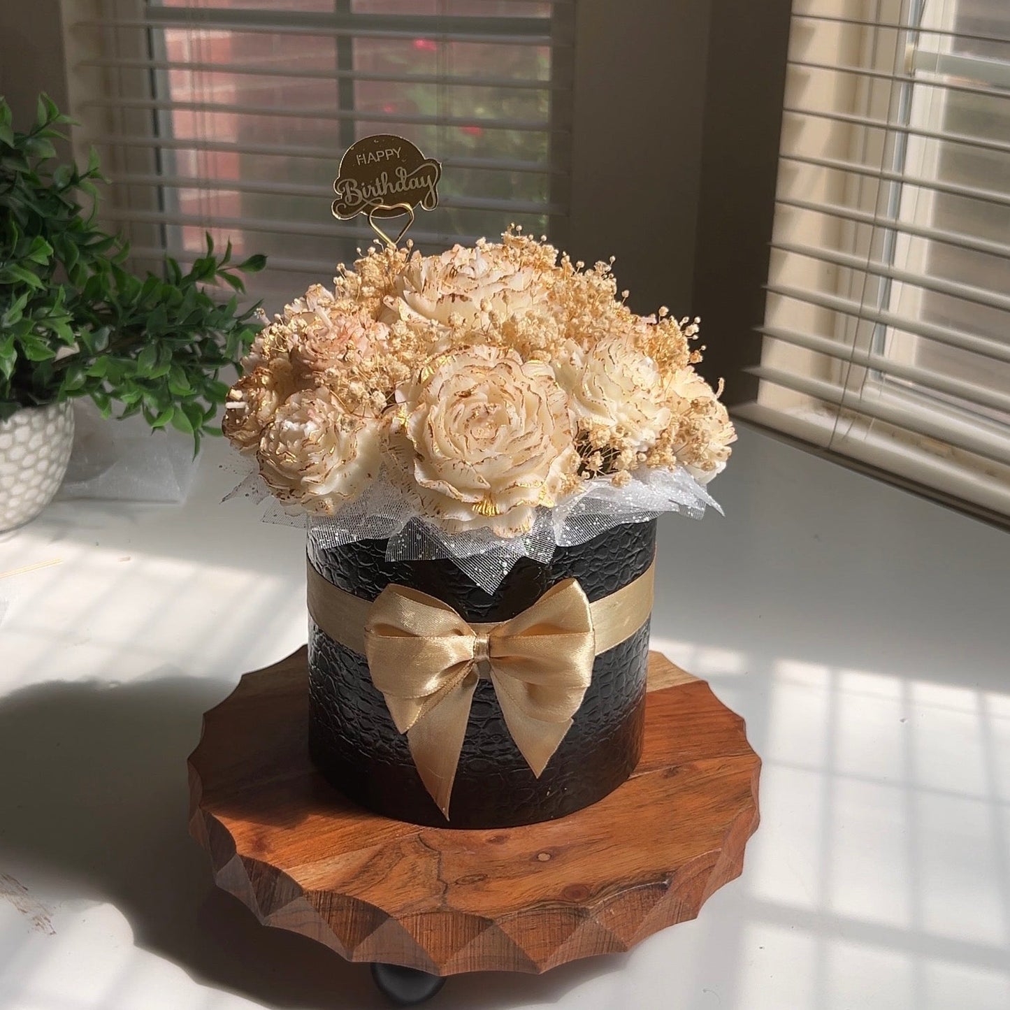 Gold Petal Candle Bouquet