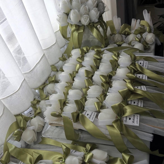 Tulip Candle favors